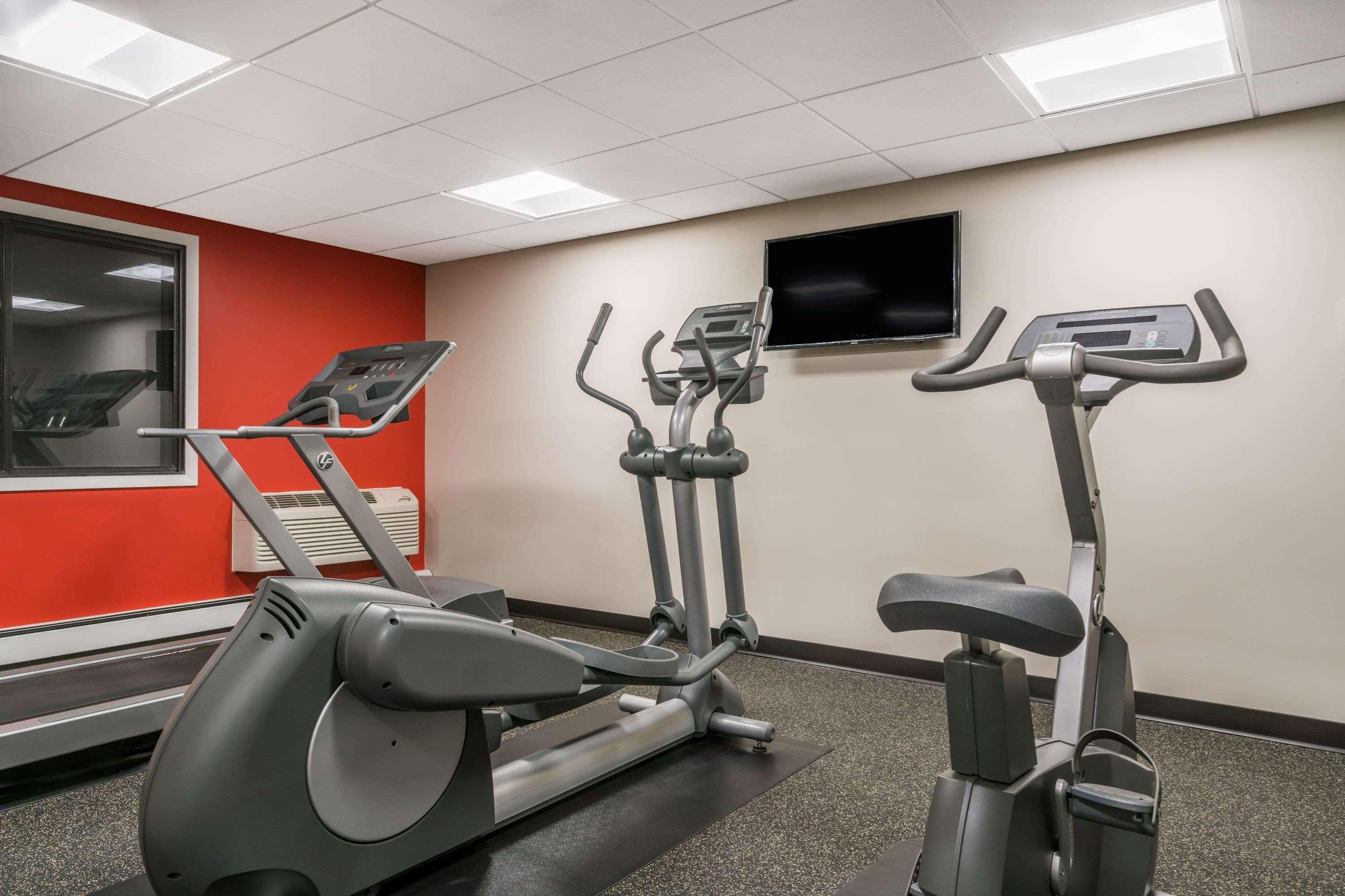 Ramada By Wyndham Minneapolis Golden Valley Dış mekan fotoğraf
