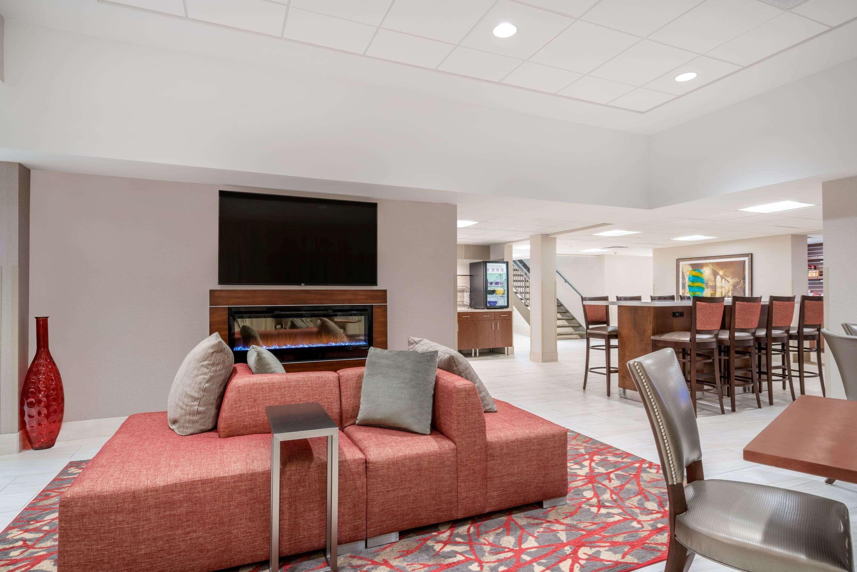 Ramada By Wyndham Minneapolis Golden Valley Dış mekan fotoğraf