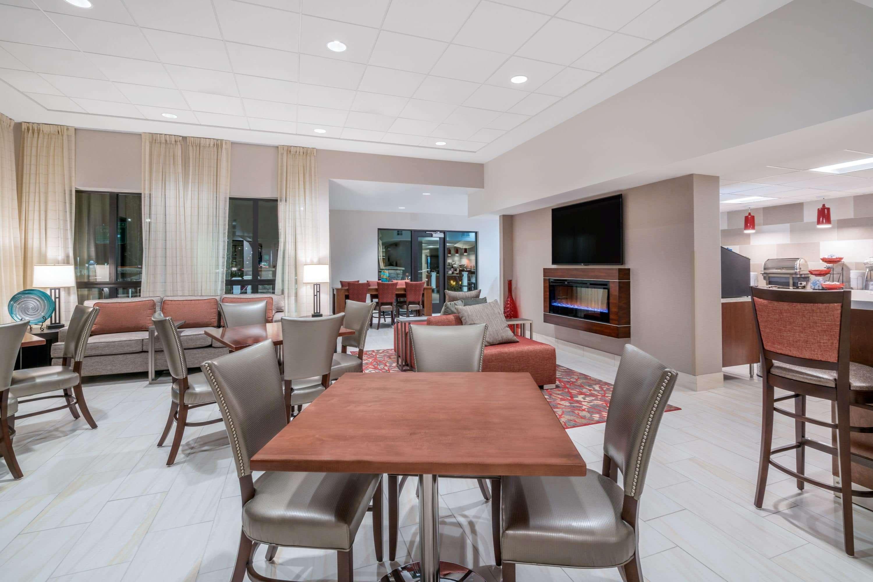 Ramada By Wyndham Minneapolis Golden Valley Dış mekan fotoğraf