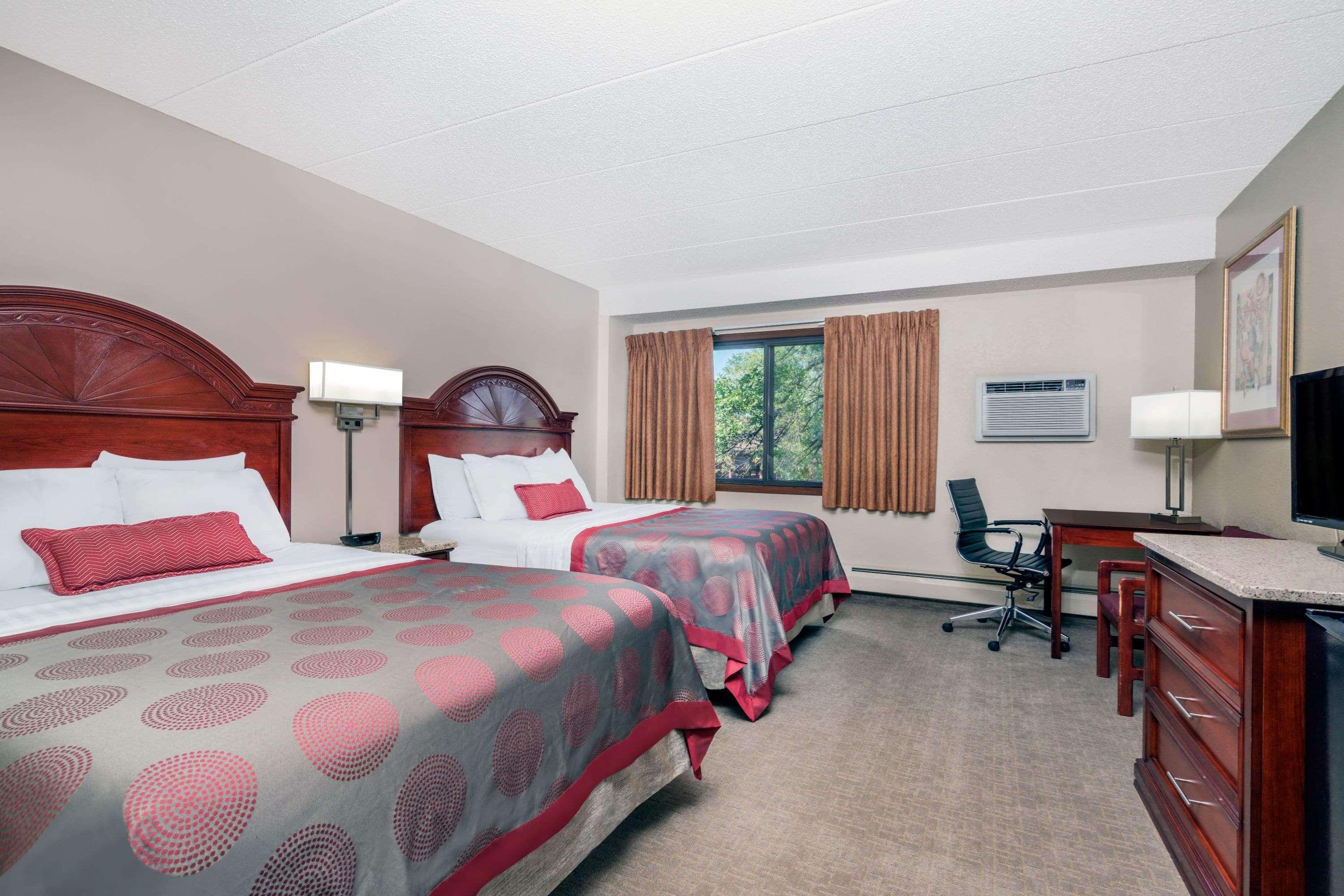 Ramada By Wyndham Minneapolis Golden Valley Dış mekan fotoğraf