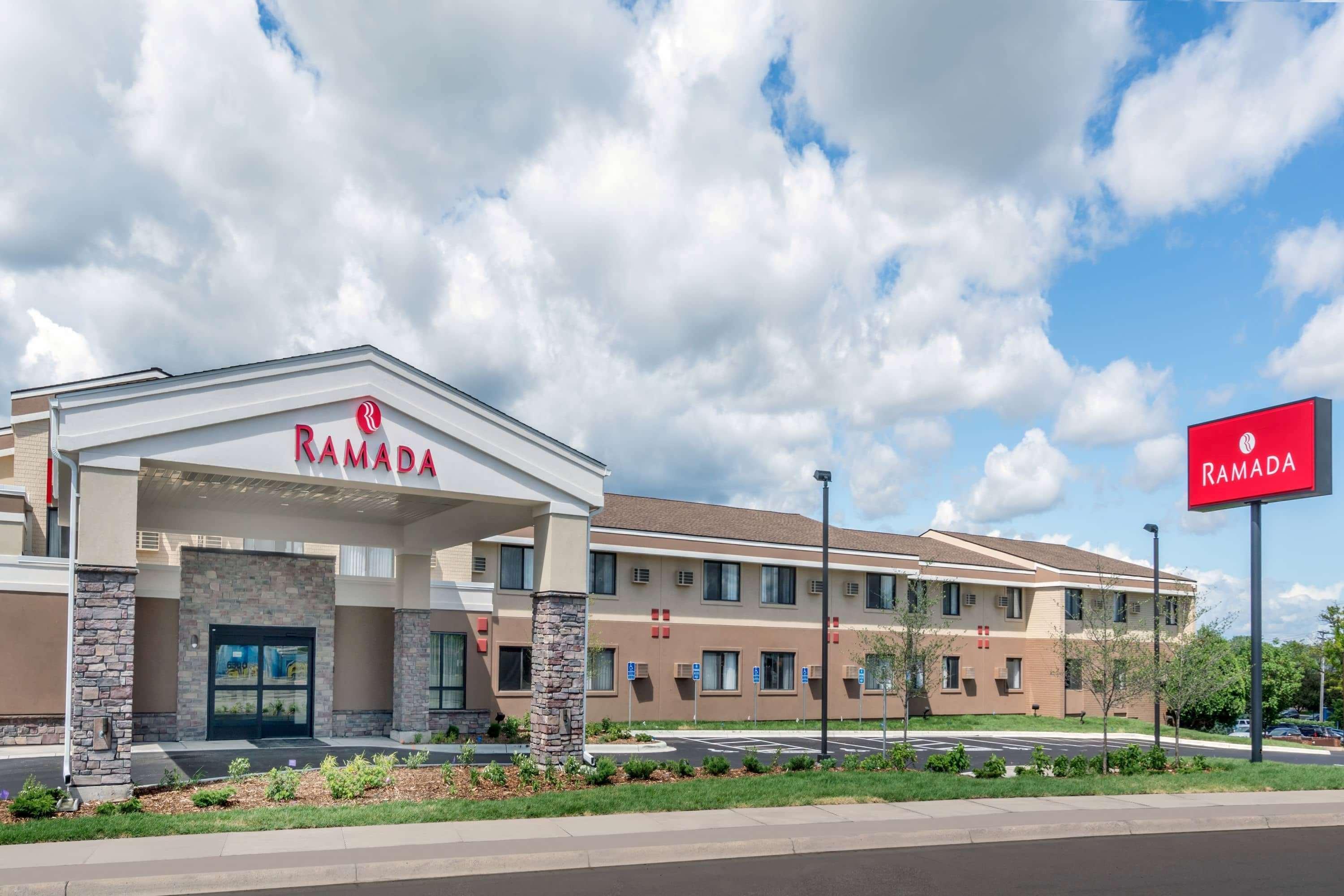 Ramada By Wyndham Minneapolis Golden Valley Dış mekan fotoğraf